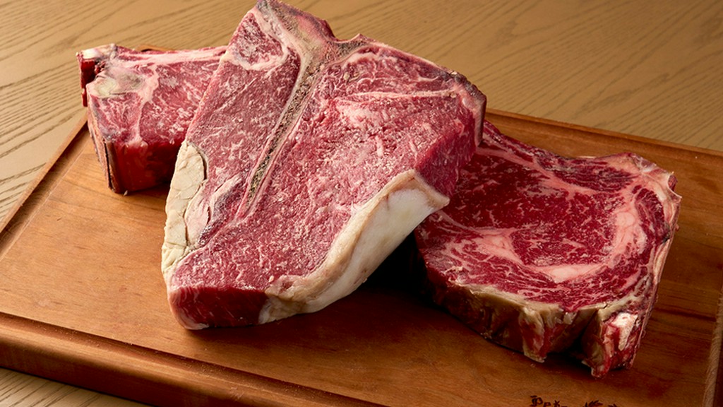 NY本店の伝統的手法を受け継ぎ、徹底してPeter Lugerの味を再現