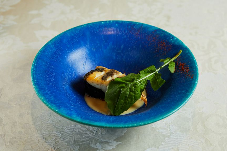 季節感を盛り込んだ目にも美しい一皿『魚料理』
