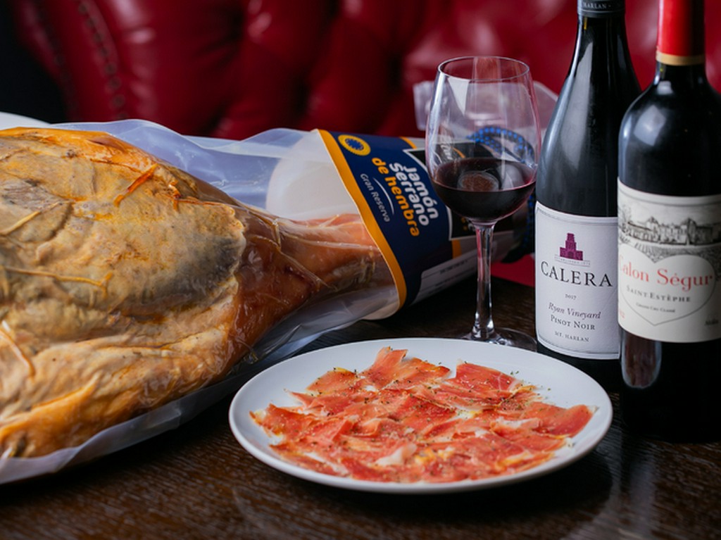 “とりあえず”や“お気に入り”のお供に嬉しい、削りたて生ハム