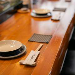 仕事終わりや出張の夜に。一人でも気軽に入れる、憩いの場