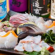 地元である松浦漁港で水揚げされた、旬の鮮魚を使った一品。新鮮な刺身を華やかに盛り込み、目でも楽しませてくれます。一人盛から用意しています。※内容は、その日の仕入れによって変わります。