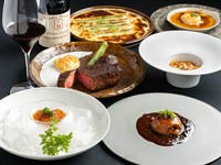 アラカルトメニューより抜粋した当店のスペシャリテをお好きなようにお選び頂けるコース