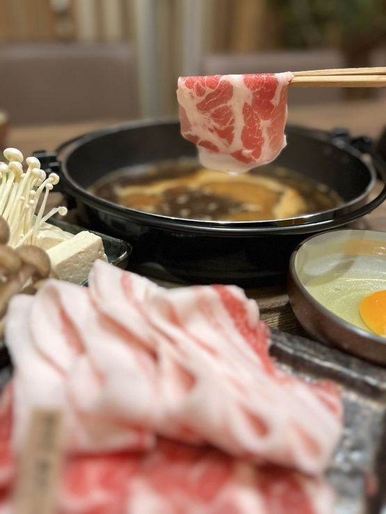 100% purebred San Agu pork (shoulder loin or pork belly) sukiyaki course
