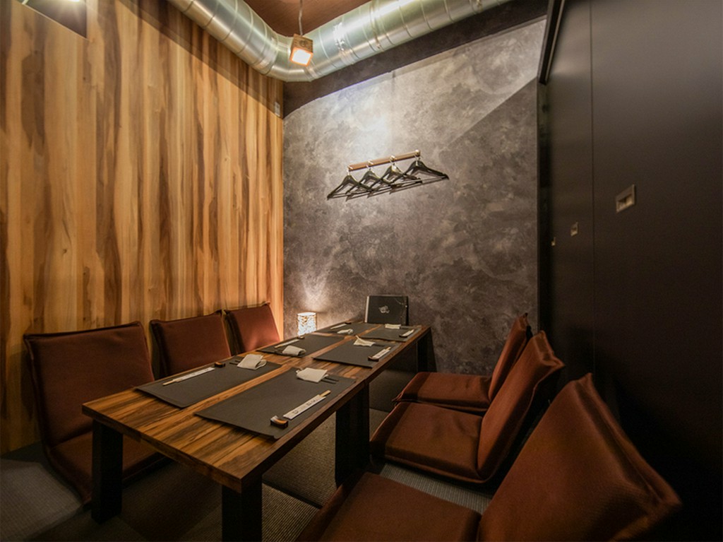 テーブル席、座敷席ともに全席個室設定でプライベート感抜群