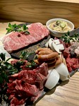 21時スタート！
遅めのスタートの肉宴・肉のHappy hour。夕食をガッツリ楽しみたい方々におすすめ。