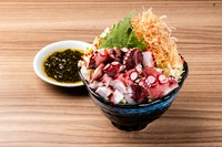 新鮮な真蛸の自家製ジェノベーゼ仕上げ。