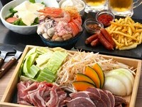 知床鳥と銘柄豚と焼き野菜のBBQセットや選べるもんじゃなど、
KIBORI自慢の料理が勢ぞろいの大満足コース！
さらにお得な2時間スタンダード飲み放題付き！宴会や飲み会、女子会などにぜひご利用ください♪