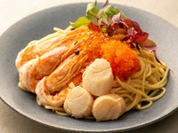 掲載メニュー・画像は一例となります。使用する食材も季節によって異なりますので、当日のメニューはお店にてご確認ください。