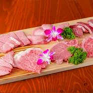 カルビ・サーロインなどの人気部位から、シャトーブリアンなどの旭川エリアではなかなか楽しめない希少部位まで8種類前後のオススメ部位を盛り合わせ。「ふらの和牛」を満喫できる豪華なメニューです。