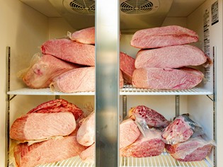 「ふらの和牛」はお店でカット。シャトーブリアン等の希少部位も