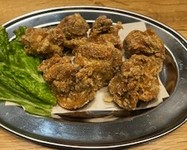 ザンタレなしでも食べられる少し濃い目の塩味をつけて揚げたザンギです。ザンギをお召し上がりいただいたなら次はこちらもお召し上がりください。