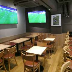 ホールA（テーブル席、カウンター席）