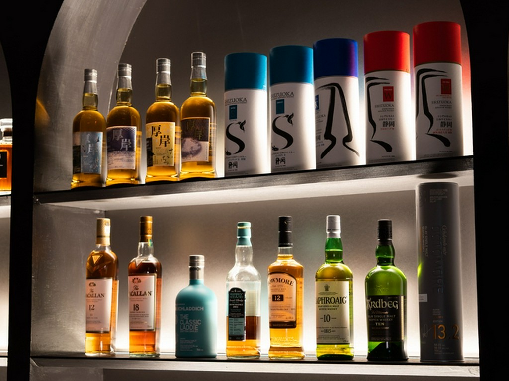 山崎・響・イチローズモルト・厚岸・静岡蒸溜所など種類豊富