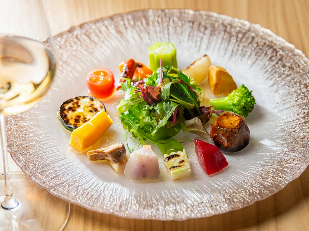 大人のワインデートに格好の舞台。料理の充実度もうれしい