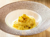 旬食材のおいしさと食感を多面的に楽しめる『季節のパスタ』
