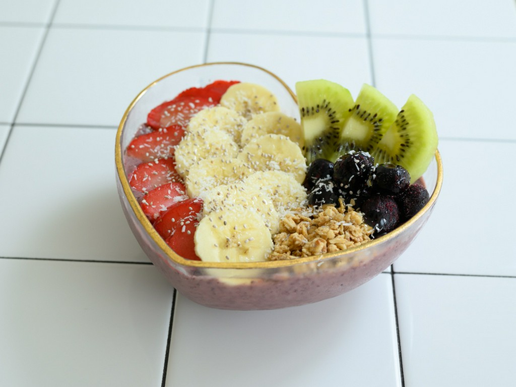 カラフル＆ヘルシーな映えメニュー『アサイーボウル』