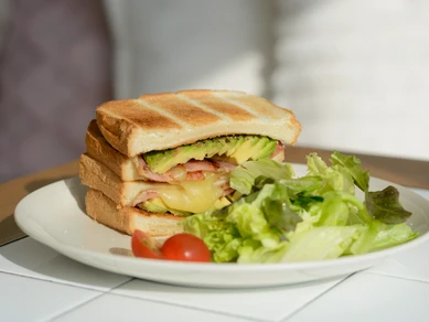 ボリューミーなルックスに心が躍る『ABCサンド』