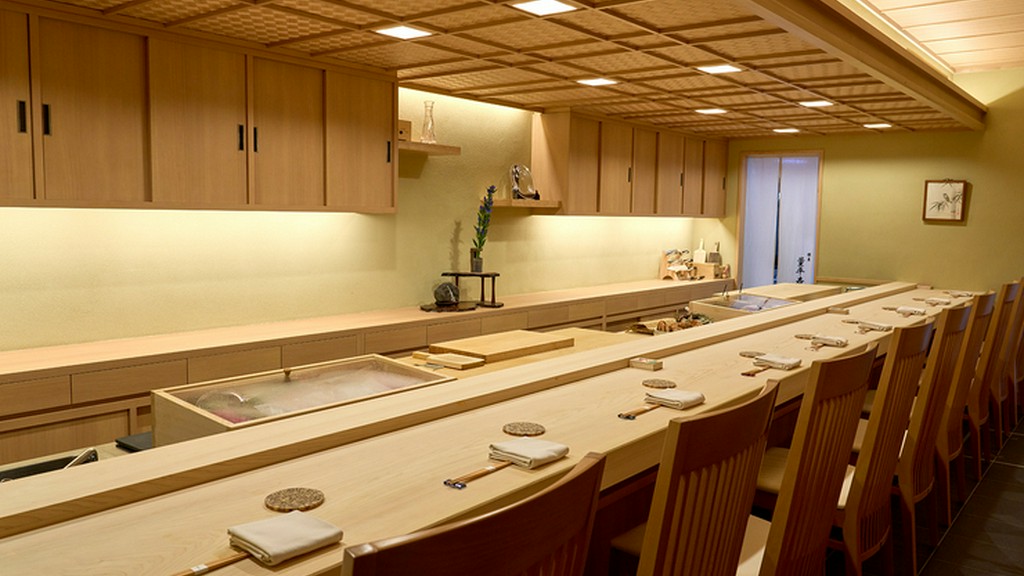 都心部にありつつ、静かで落ち着いた立地と空間で憩える