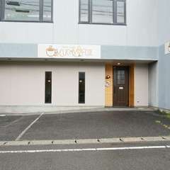 おいしいコーヒーとおいしい料理がそろう駐車場完備の人気カフェ