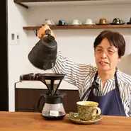 料理の腕はもちろん、持ち前の明るさで誰からも愛される中西さん。「いつも楽しく、和気あいあいと」との言葉どおり店内はアットホームな雰囲気にあふれ、楽しい会話が弾みます。