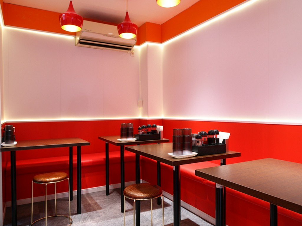 ファストフード感覚で気軽に楽しむ香港スタイルのローストダック