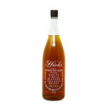 重厚な香りと芯のある味わい。
 飲み進めても崩れない、食中酒として頼れるブレンデッドウイスキー。