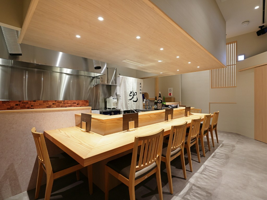 好みの料理と好みのお酒をたしなむ、リラックスタイム