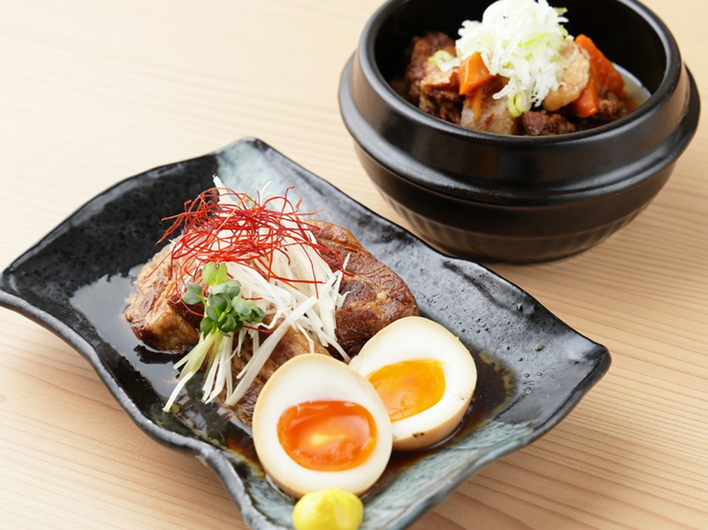 肉の旨みを丁寧に引きだした『三元豚の角煮』