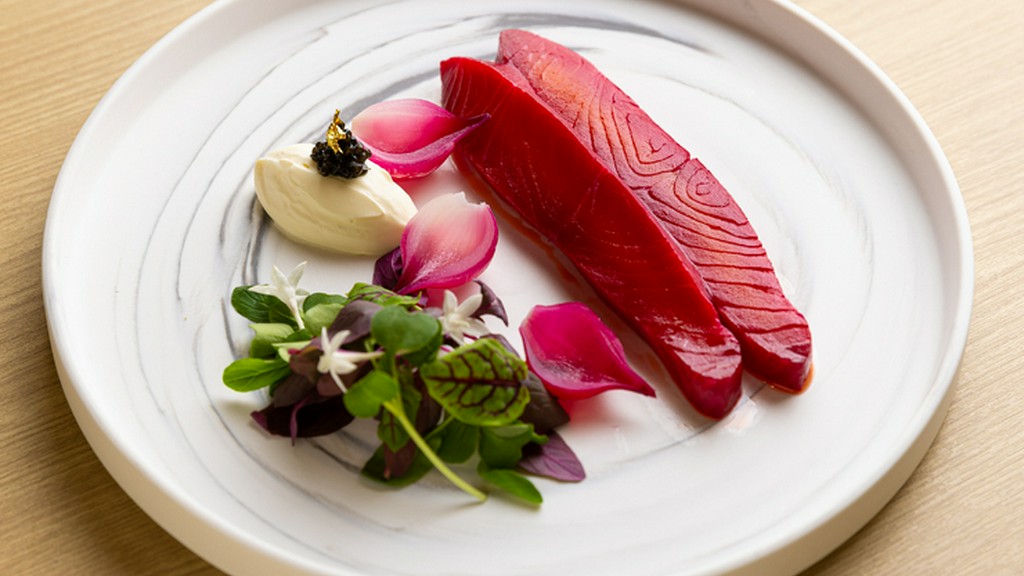 旬食材にこだわりあり。魅力を引き出す調理法で季節感ある一皿に