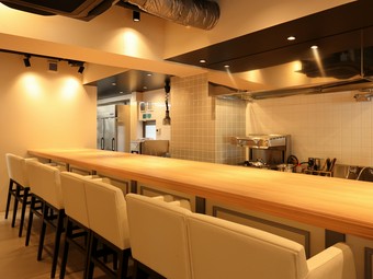 先人より継承したおいしさと貴重なカトラリー＆器に触れられる店