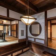 伝統的な間取りを生かした畳の個室は、繋げることも可能
