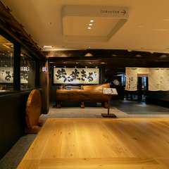 うなぎの腹開きを見られる、迫力のプレゼンテーションも好評