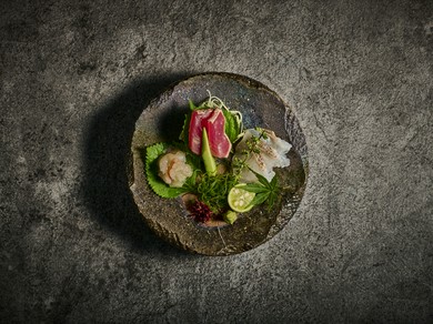 祝祭感のある伝統食材で織りなすコースが特別な日を彩る
