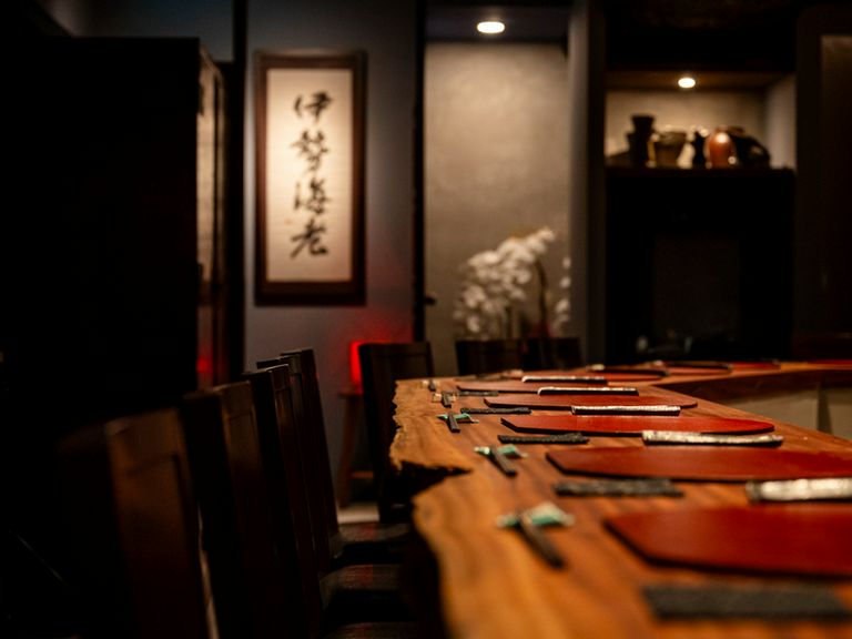 ビジネスシーンでも人気上昇中。皆で囲炉裏を囲む趣向が好評