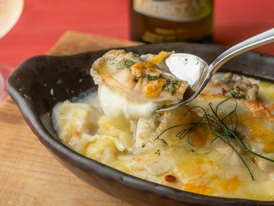 オーナーの故郷・広島産牡蠣を活かしたグラタン