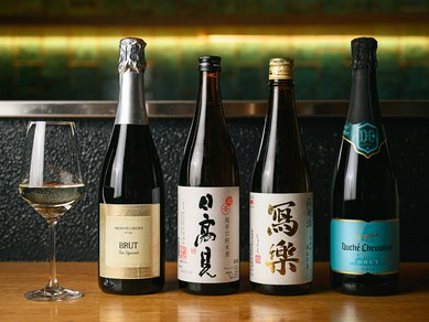 季節毎の旬な串揚げの美味しさを引き立てるワイン、シャンパンを