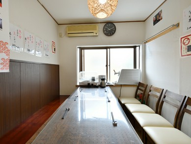 ご家族の会食や女子会にもぴったり。気兼ねなく寛げる雰囲気