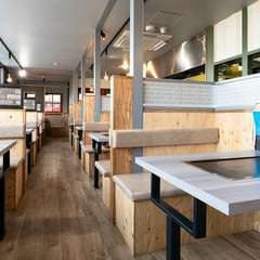 オープンから通し営業。ランチタイムを逃しても大丈夫！