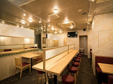 友人同士・大阪観光で気兼ねなく利用できるくつろぎ空間