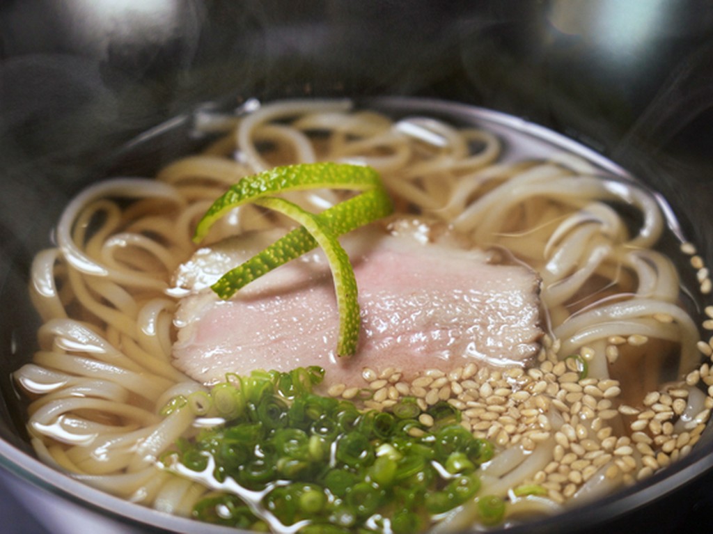 スッポン出汁の稲庭うどん