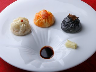 伝統の技×独自のアレンジで魅せる『料理長特製 小籠包』