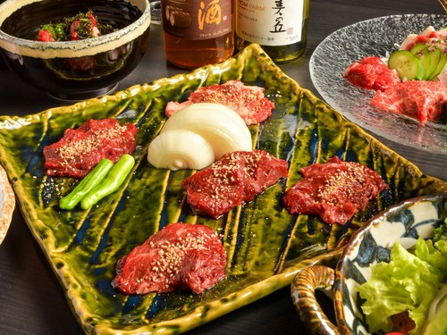 左馬焼肉五点盛り合わせ