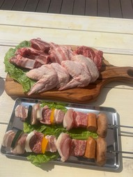 お肉たっぷりの定番『ボリューム満点BBQセット』