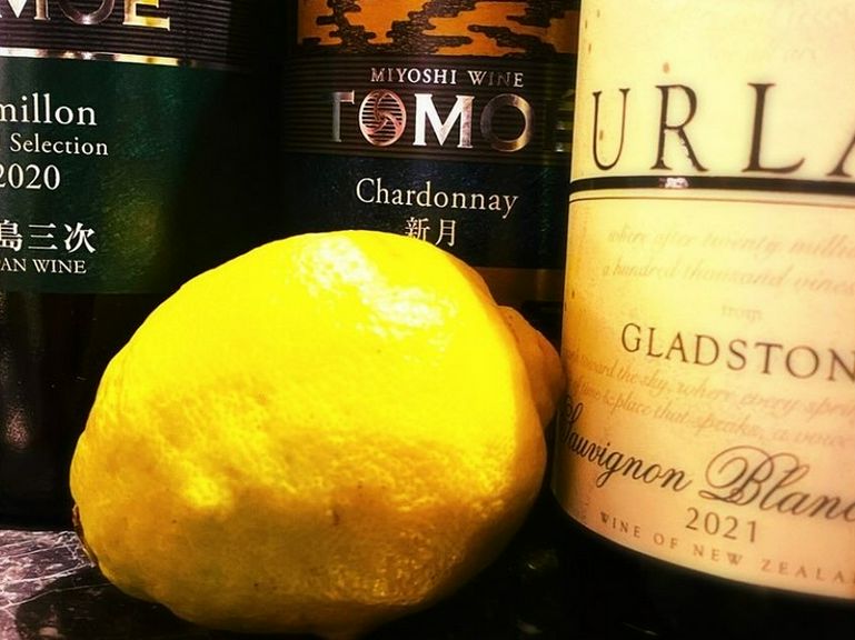ソムリエが選んだ厳選ワインや日本酒、広島レモンの氷結サワー