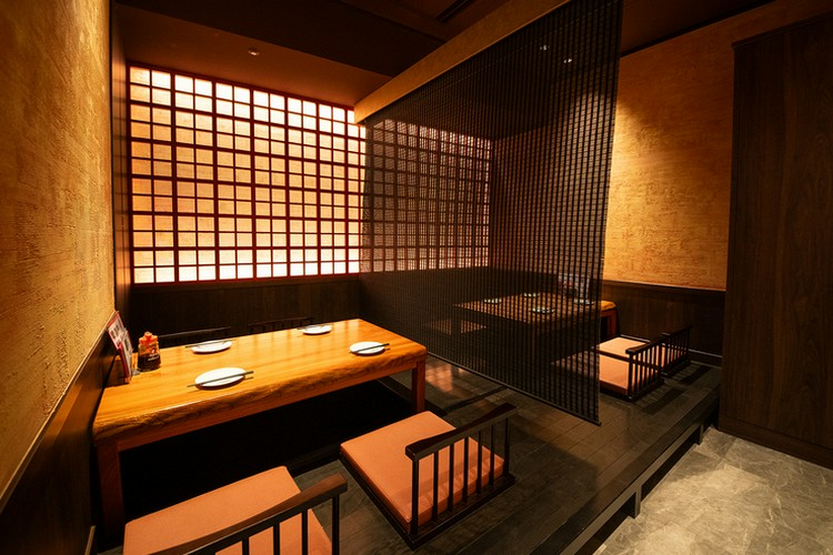 電光石火六本木ヒルズ店 六本木/お好み焼き・もんじゃ | ヒトサラ