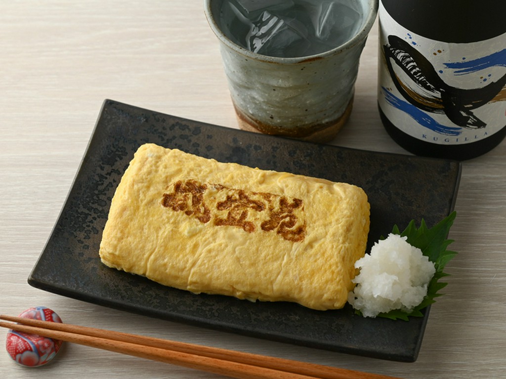 飲み放題もOK。好みのグラスを片手に手づくり料理に舌鼓