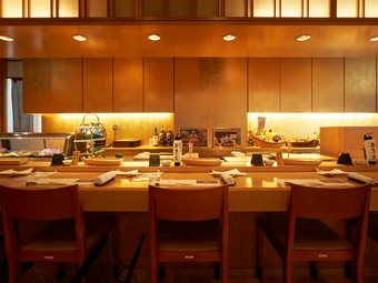 『旬の鮨』がおかわり自由。