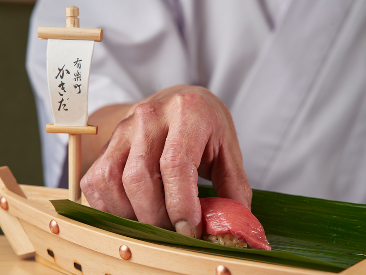 Counter seats only: Strongest Sushi Course (Holidays/Until 6pm)