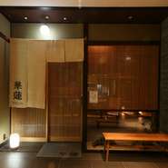 食事のはじまりには、まずコースを選ぶのが【華蓮】のスタイル。鹿児島の食文化を感じることができる、計算され尽くした展開で楽しませてくれます。食にこだわりたい友人同士の集まりにもオススメ。