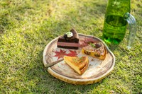 季節に合わせたケーキを多数ご用意。
一から作り上げることで、自然本来の甘みに心と体がほっこり🎵
ドリンクとのセットで￥100引き